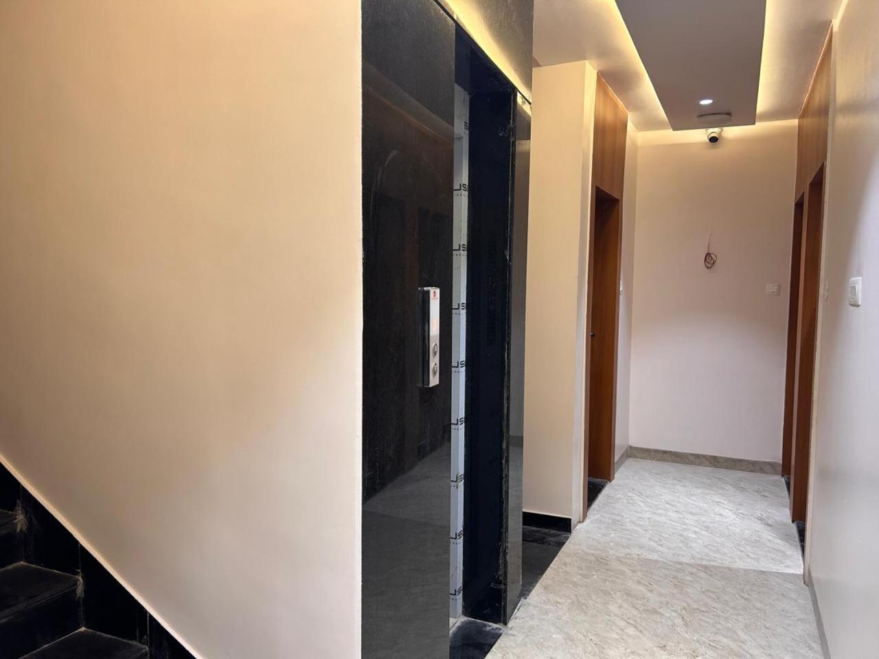 Hotel Neem Heritage Ширди Екстериор снимка